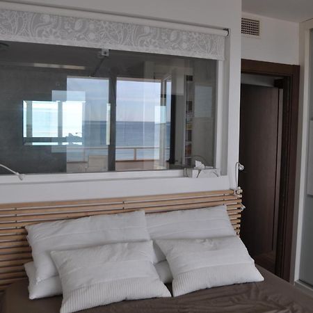 Magnifique Appartement Avec Une Incroyable Vue Sur Mer Torremolinos Luaran gambar